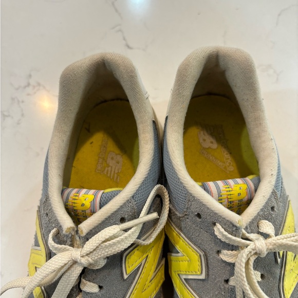 New Balance 696 - Picture 4 of 6